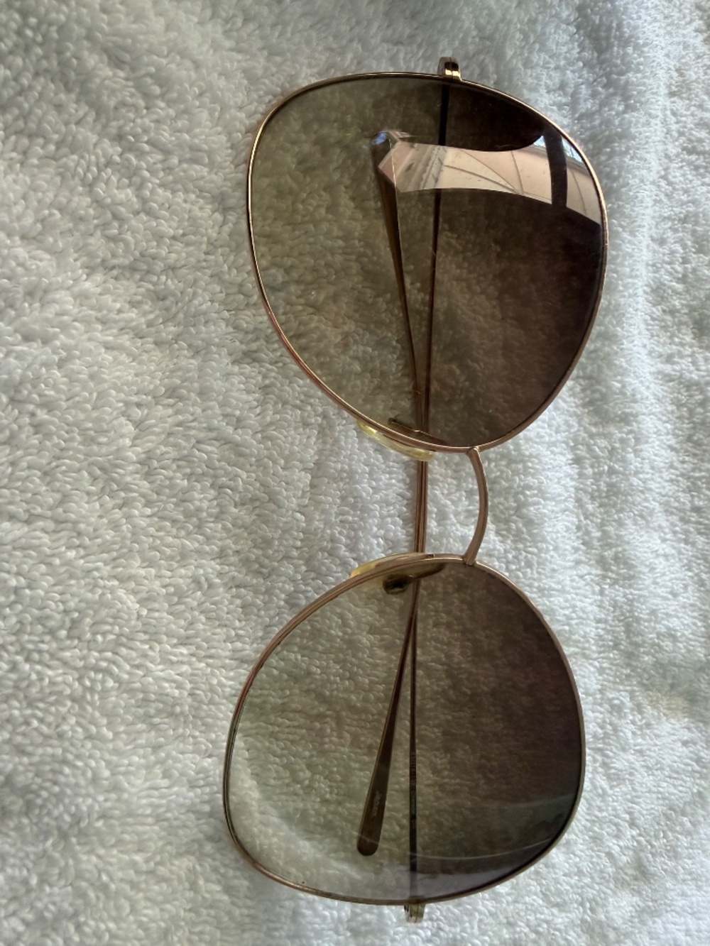 Fendi Gold Frame oversized sunglasses - Picture 4 of 4